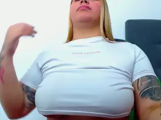 hanna-sweethot's Live Sex Cam Show