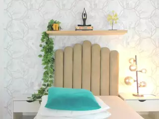 roma-love's Live Sex Cam Show