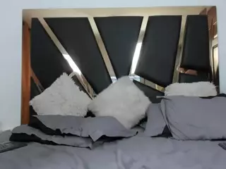 Laurel and Konnie's Live Sex Cam Show