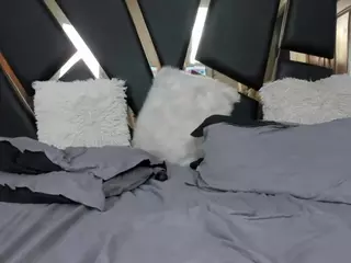 Laurel and Konnie's Live Sex Cam Show
