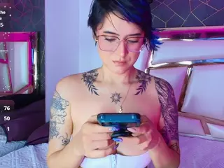 Annie's Live Sex Cam Show