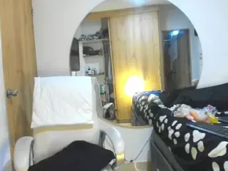 amber-disney's Live Sex Cam Show