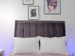 helen-moorex's Live Sex Cam Show