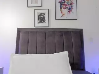 helen-moorex's Live Sex Cam Show