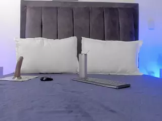 helen-moorex's Live Sex Cam Show