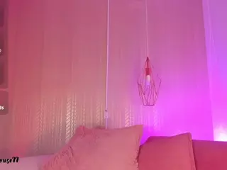 leoniewinters's Live Sex Cam Show