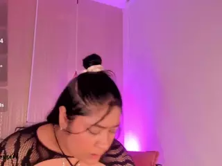 leoniewinters's Live Sex Cam Show