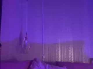 leoniewinters's Live Sex Cam Show