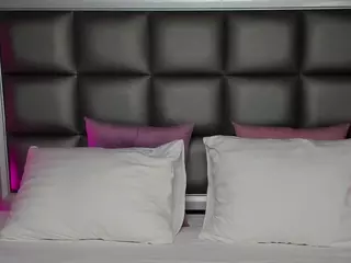 AnaisBloom's Live Sex Cam Show