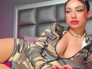 AnaisBloom's Live Sex Cam Show