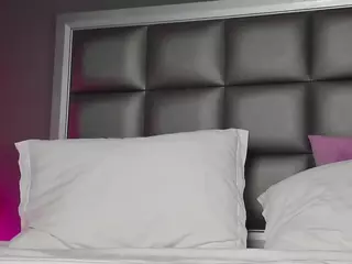 AnaisBloom's Live Sex Cam Show