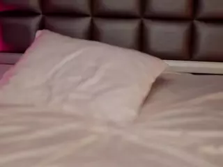 AnaisBloom's Live Sex Cam Show