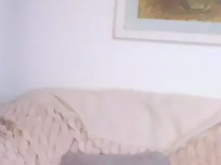 LauraSky's Live Sex Cam Show