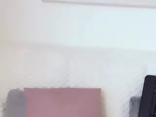 LauraSky's Live Sex Cam Show