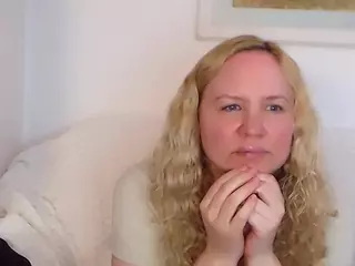 LauraSky's Live Sex Cam Show