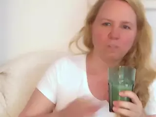 LauraSky's Live Sex Cam Show