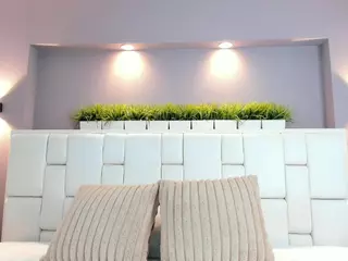 natalia-20's Live Sex Cam Show