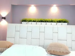 natalia-20's Live Sex Cam Show