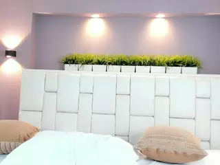 natalia-20's Live Sex Cam Show
