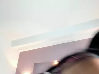 natalia-20's Live Sex Cam Show