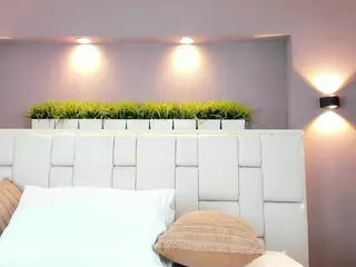 natalia-20's Live Sex Cam Show
