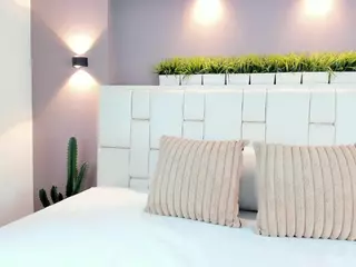 natalia-20's Live Sex Cam Show