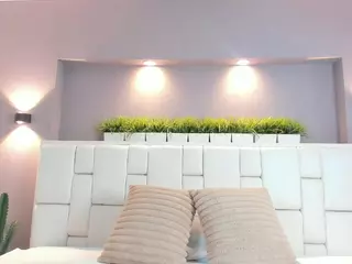 natalia-20's Live Sex Cam Show