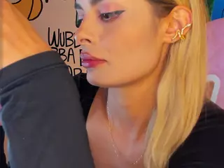 F E R's Live Sex Cam Show