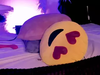 Pia-Fisher's Live Sex Cam Show