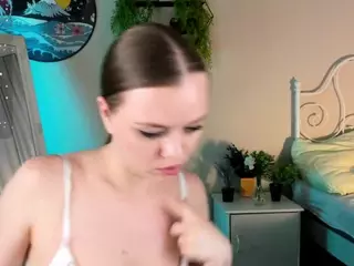 VictoriaCute's Live Sex Cam Show