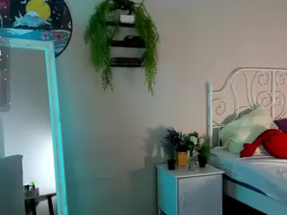 VictoriaCute's Live Sex Cam Show