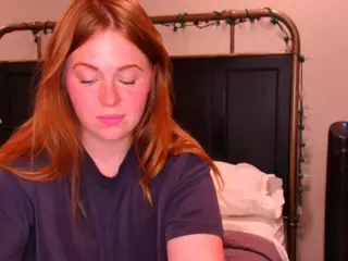 Ginger Sweetie's Live Sex Cam Show