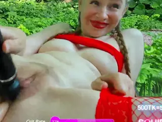 SansaStaark's Live Sex Cam Show