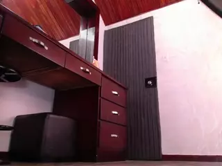 cocksuckingslut's Live Sex Cam Show