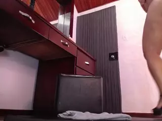 cocksuckingslut's Live Sex Cam Show