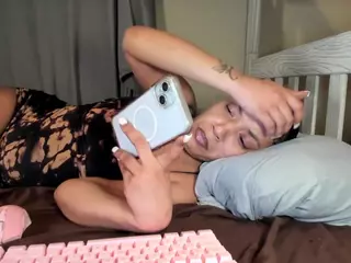 kameltoekitty's Live Sex Cam Show