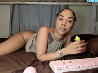 kameltoekitty's Live Sex Cam Show