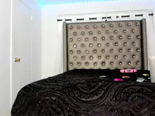 Sasha Malone's Live Sex Cam Show