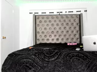 Sasha Malone's Live Sex Cam Show