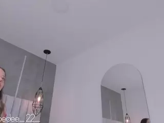 Chloe Dee's Live Sex Cam Show