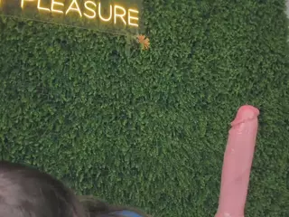 Chloe Dee's Live Sex Cam Show