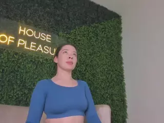 Chloe Dee's Live Sex Cam Show