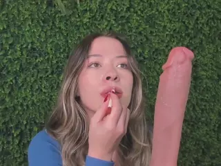 Chloe Dee's Live Sex Cam Show
