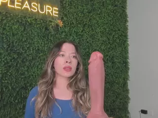 Chloe Dee's Live Sex Cam Show