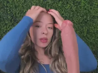Chloe Dee's Live Sex Cam Show