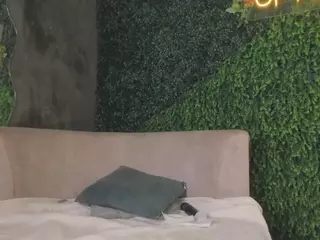 Chloe Dee's Live Sex Cam Show