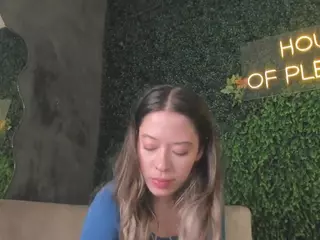 Chloe Dee's Live Sex Cam Show