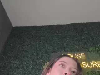 Chloe Dee's Live Sex Cam Show