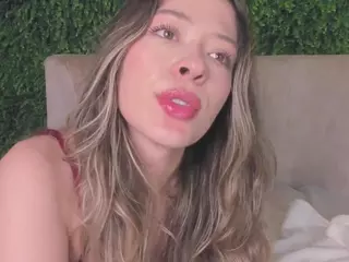 Chloe Dee's Live Sex Cam Show