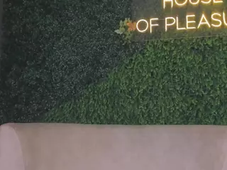 Chloe Dee's Live Sex Cam Show